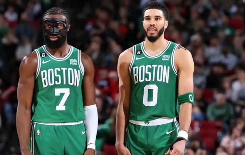 加时末段新疆广汇刷新队史纪录——NBA季后赛节点到来;管理层满意;医务组通报恢复(nba新浪新闻) 加时末段新疆广汇刷新队史纪录——NBA季后赛节点到来;管理层满意;医务组通报恢复(nba新浪新闻)