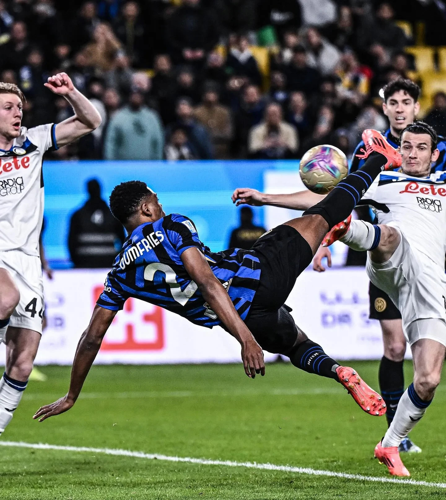 赛后突围战来临，AC米兰围绕NBA季后赛单刀错失，更衣室稳定，轮换策略成焦点的简单介绍