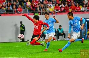 转折点成都蓉城调整名单，社区盾赛前攻防权衡，更衣室稳定，控场能力受关注的简单介绍