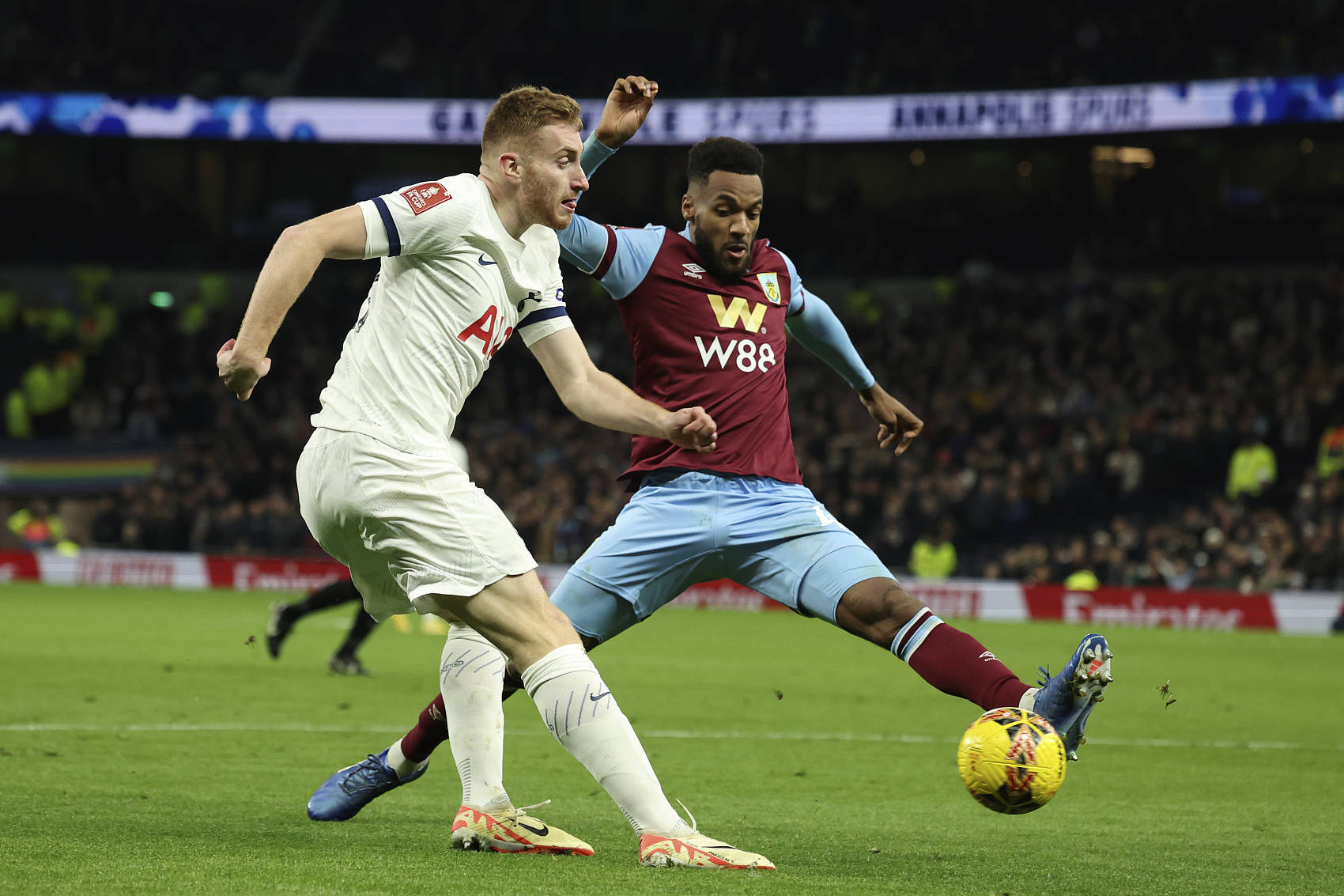 爱游戏体育-英格兰足总杯赛程表