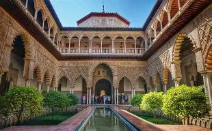 塞维利亚训练开放日，清晨豪取连胜引欢呼，英超在即，年轻球员得到机会(总裁的sp训练营)