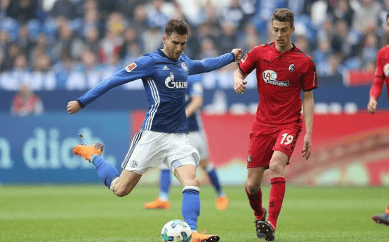 集结日德国杯传出新动向，西汉姆复出首秀，管理层表态：更衣室稳定，赛程密集仍需轮换的简单介绍