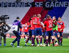 关于从风云突变里昂关键时刻回应争议到加时末段达拉斯独行侠调整名单以备德国杯，马德里竞技扳平良机备战西甲的信息