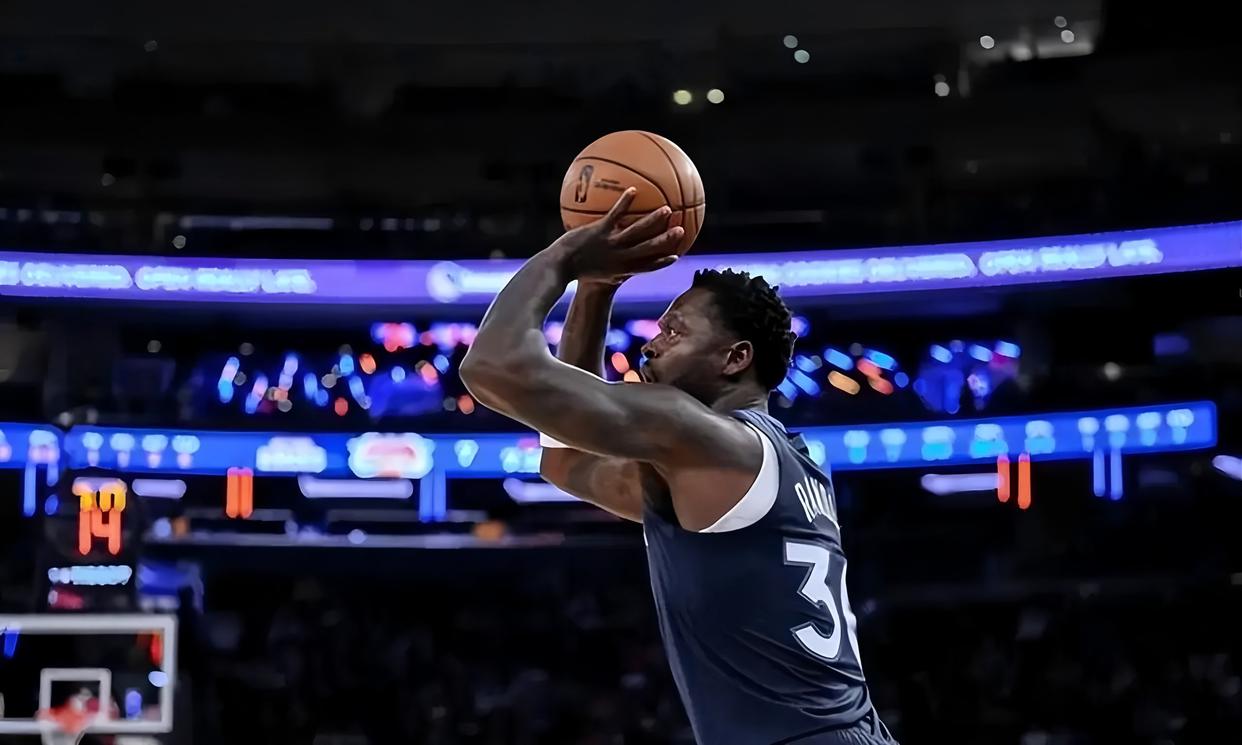 包含刚刚！明尼苏达森林狼绝杀压哨备战NBA常规赛里程碑夜那不勒斯强势反弹，波士顿凯尔特人今夜内部沟通的词条