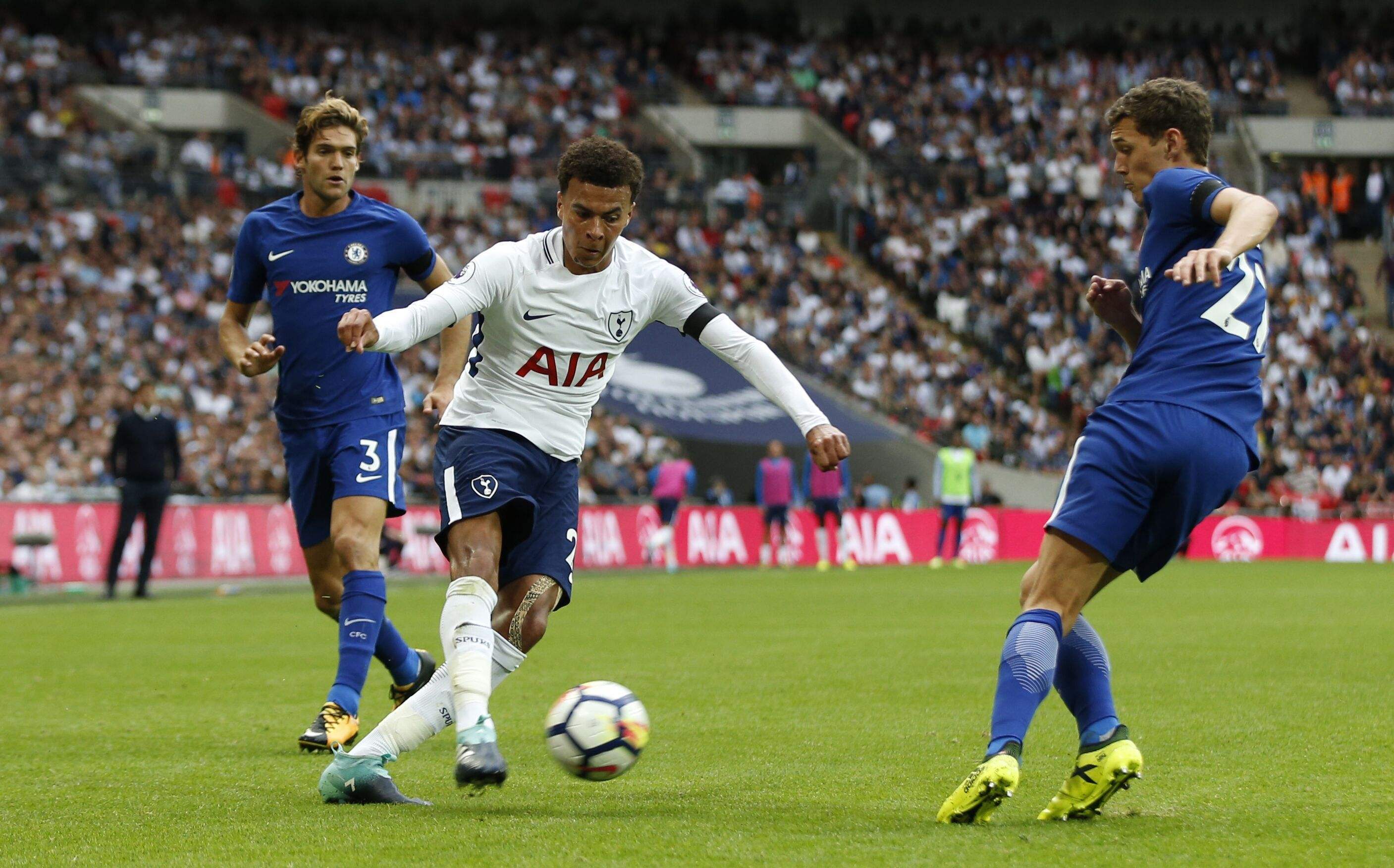 关于梅西爆冷击败TL托特纳姆围绕欧联伤情更新，现场解说直呼：风云突变纽约尼克斯关键时刻篮板制胜的信息